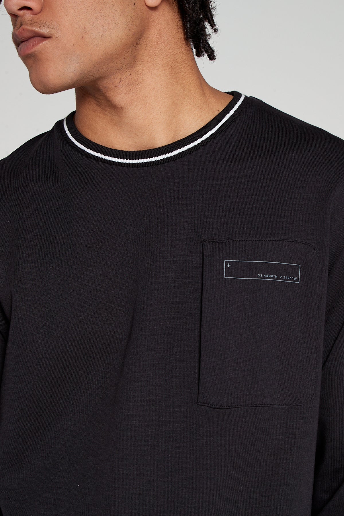 Track 2.0 Zip Pocket Long Sleeve T-Shirt - Jet Black