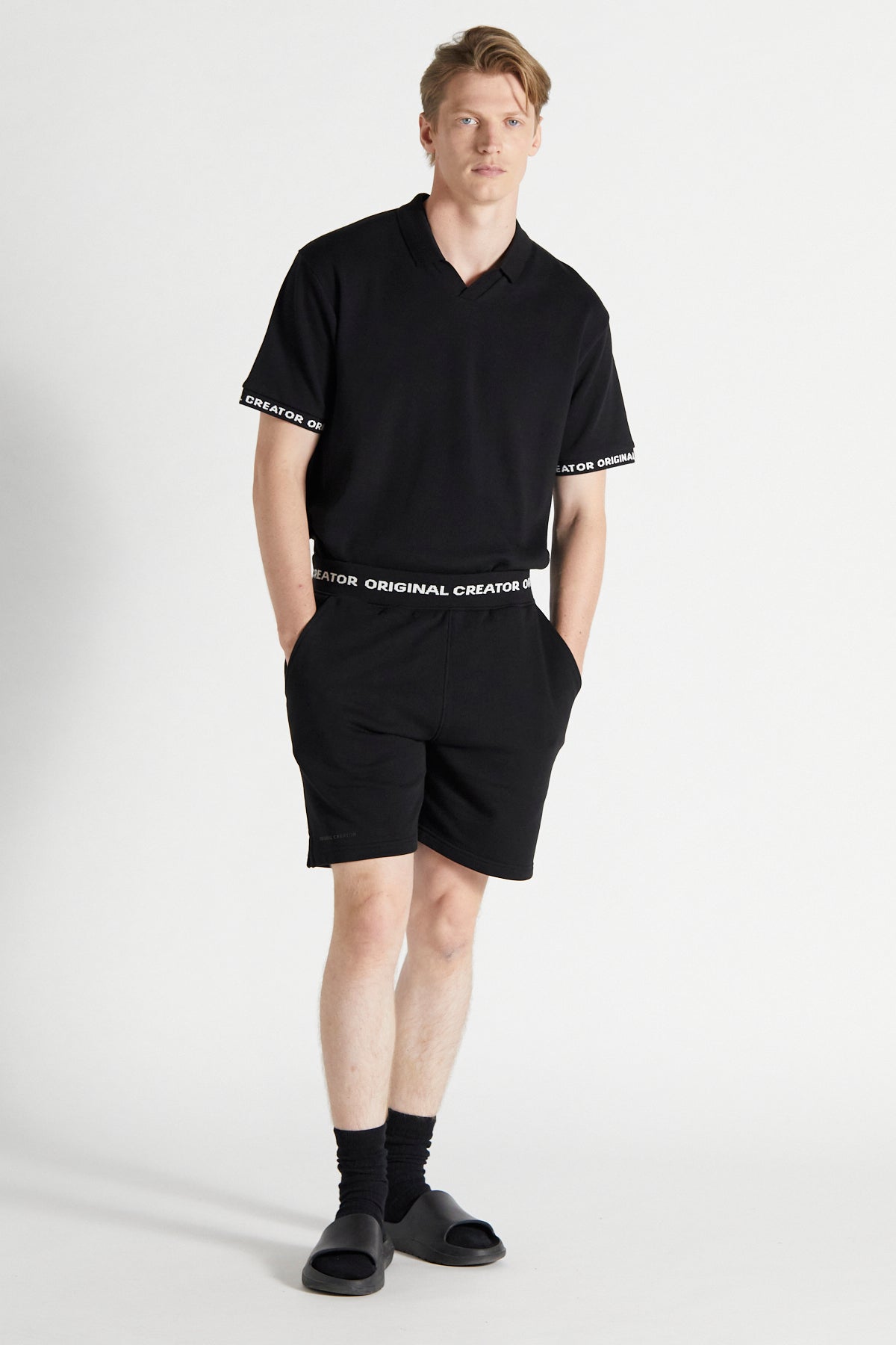 Essential Shorts - Jet Black