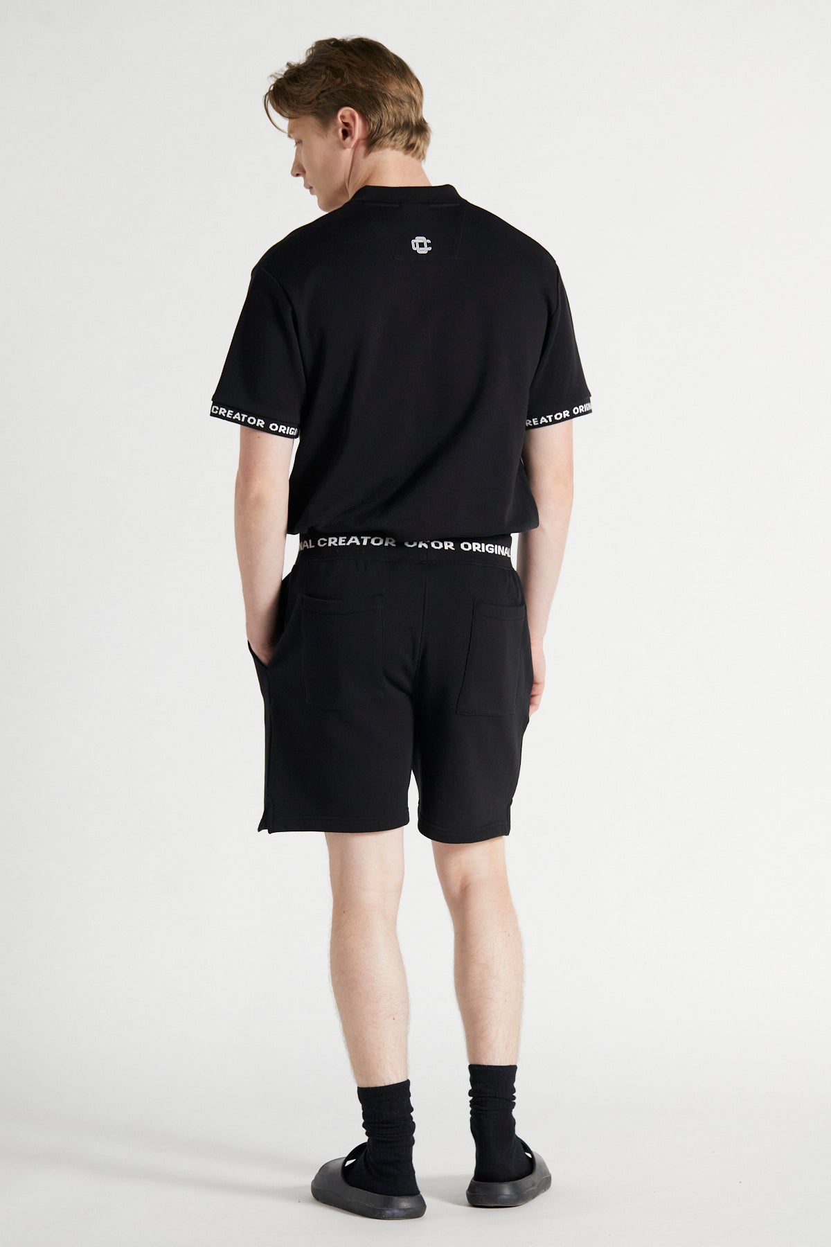 Essential Shorts - Jet Black