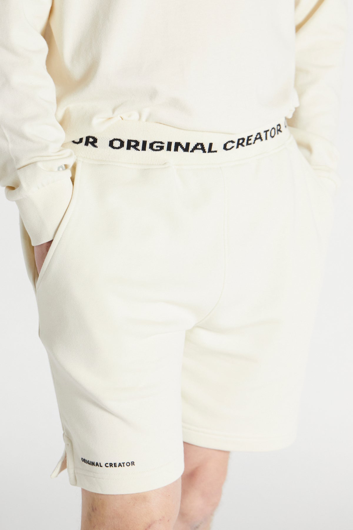 Essential Shorts - Off White