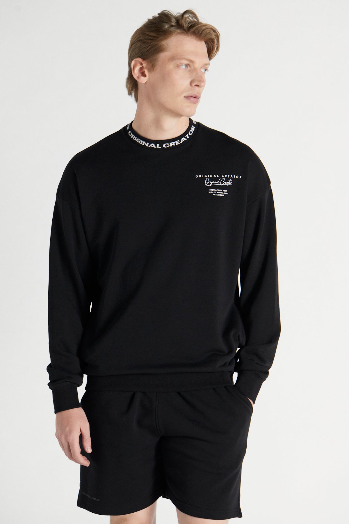Tour Sweatshirt - Jet Black