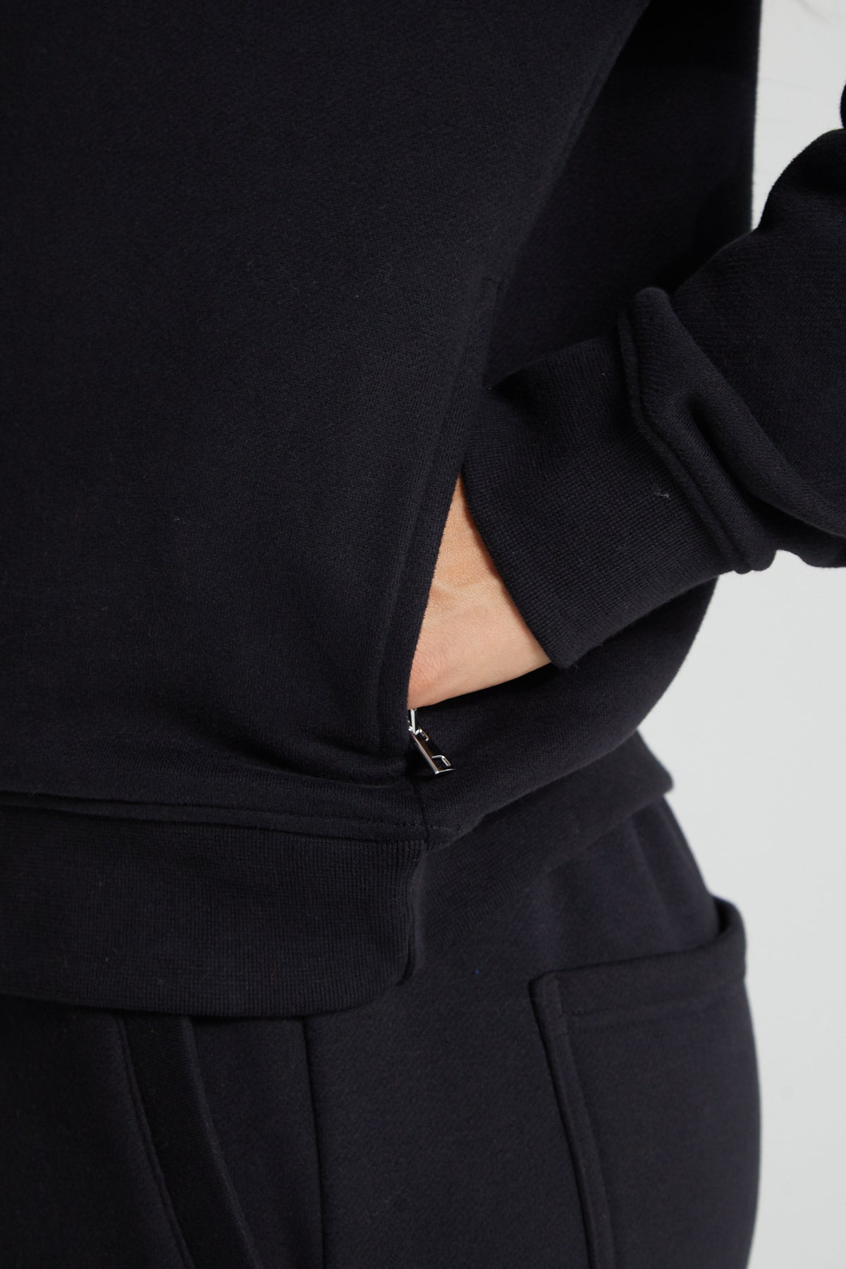 Classic Half Zip - Jet Black