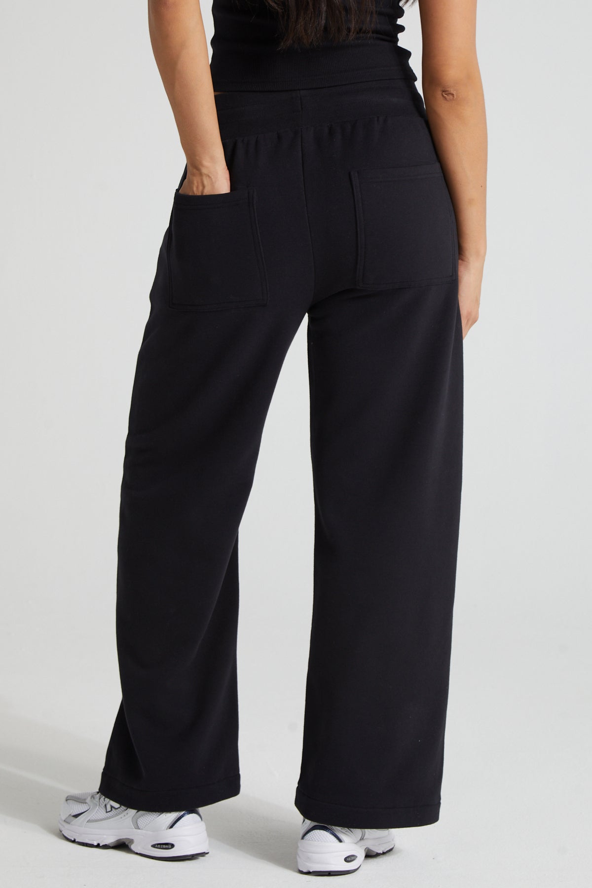 Wide Leg Jogger - Jet Black